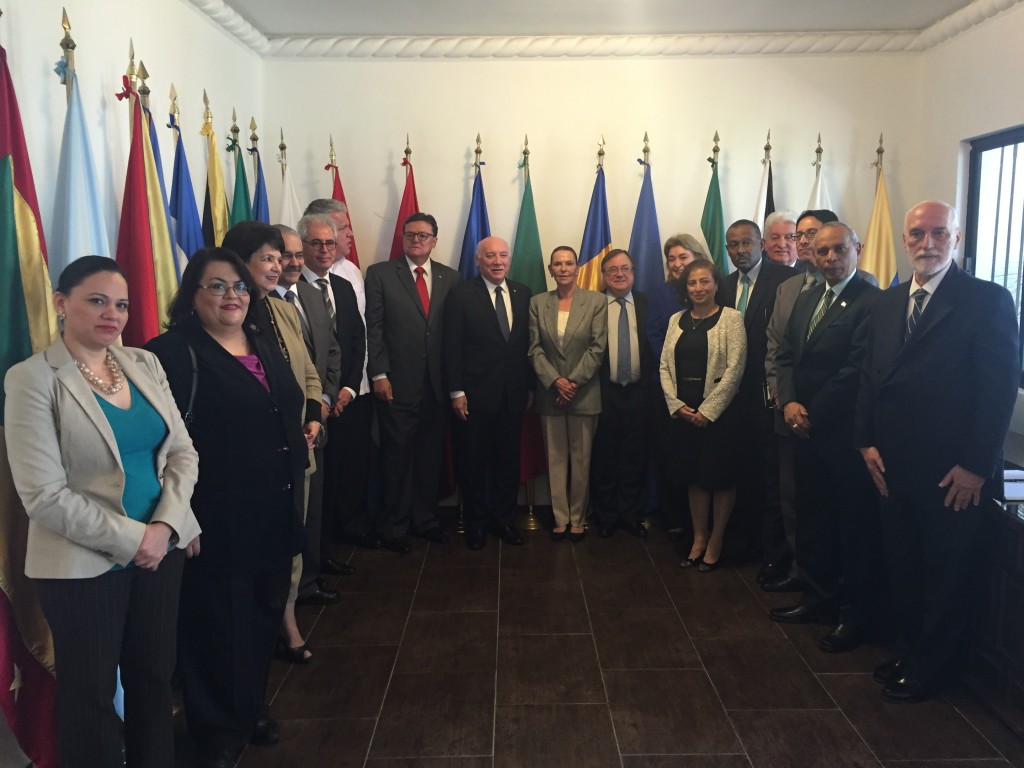 Reunión especial del Consejo en ocasión de la visita del Excmo. Sr. Eladio Loizaga, Ministro de Relaciones Exteriores de Paraguay